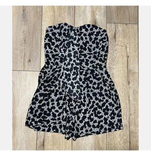 Express Sz 0 Adorable Romper In Black & Gray Dressier Strapless